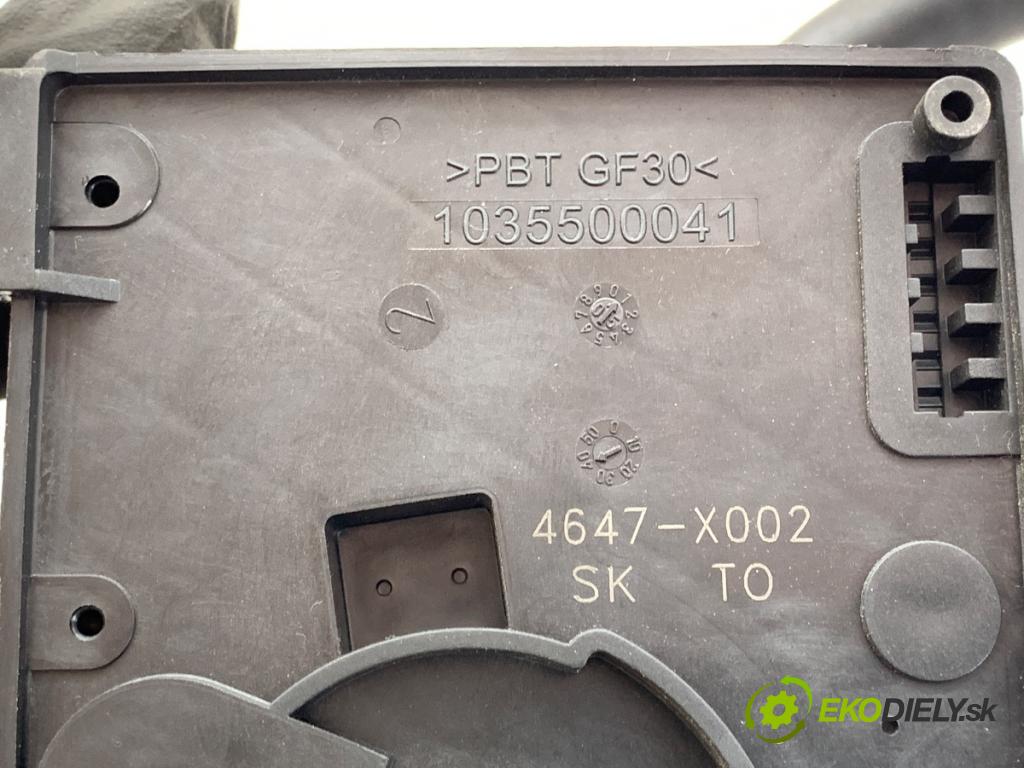 AUDI A8 D3 sedan 2005 191 kW 3.2 FSI 3123 Modul akumulátora 4E0915181C