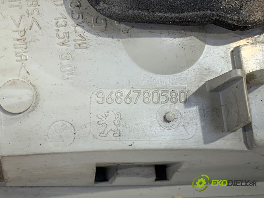 PEUGEOT 508 SW I Kombi 2011 115 kW 1.6 THP 1598 světlo levý zadní část vnitřní 9686780580