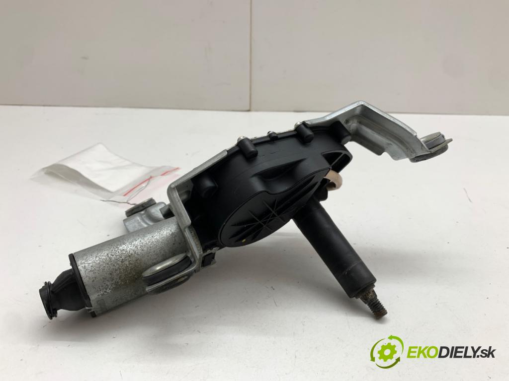 VOLVO XC90 I SUV 2005 200 kW T6 AWD 2922 Motor stieračov zad 8638163
