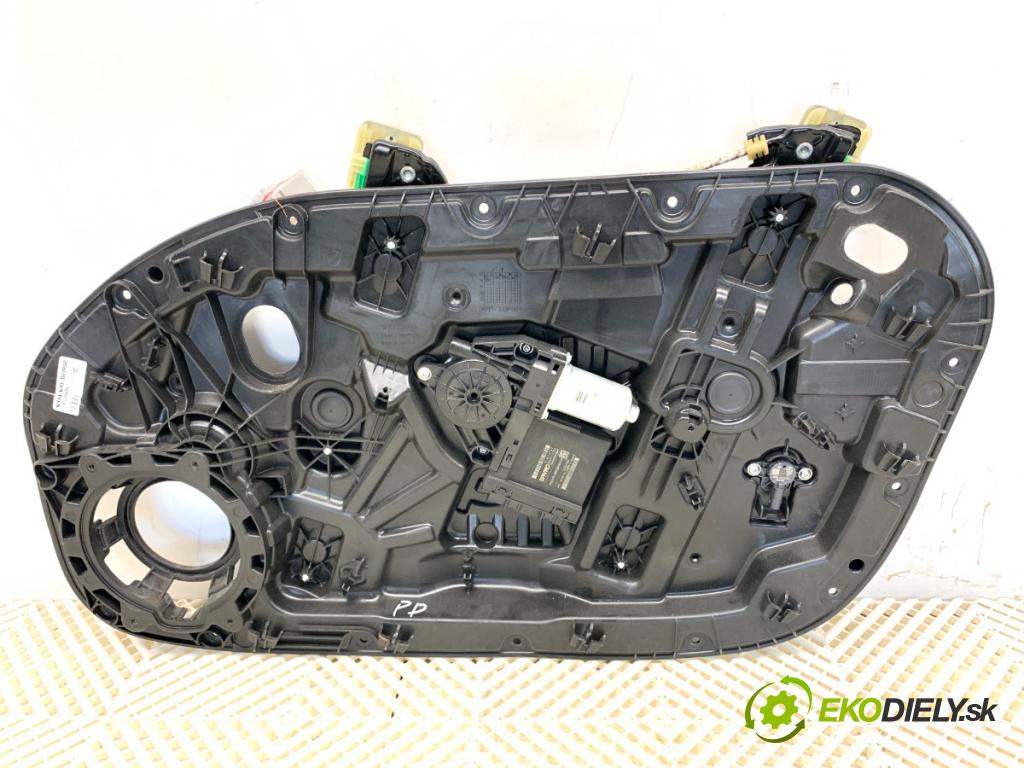 VOLVO V60 II Kombi 2019 140 kW D4 1969 mechanismus okna pravý přední část 31674757