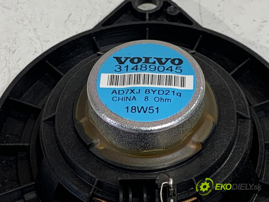 VOLVO V60 II Kombi 2019 140 kW D4 1969 reproduktory 31350425