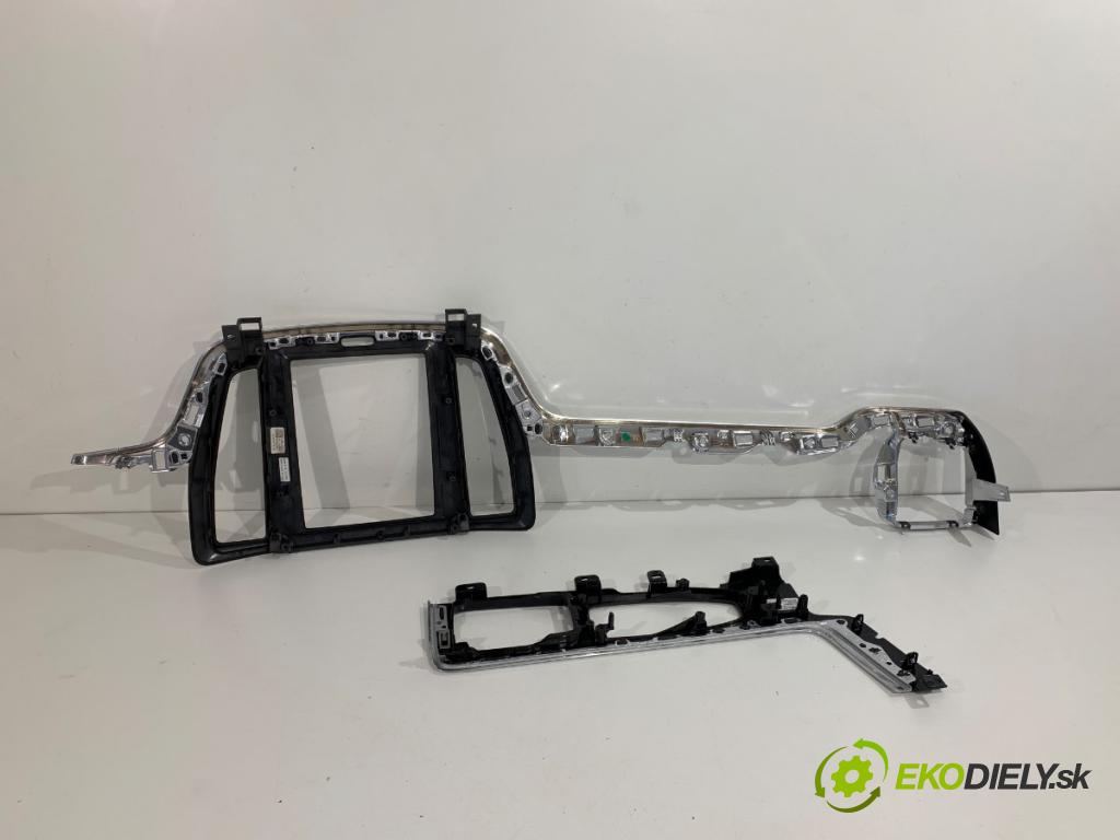 VOLVO V60 II Kombi 2019 140 kW D4 1969 lišty kryt 31477741 (Lišta)