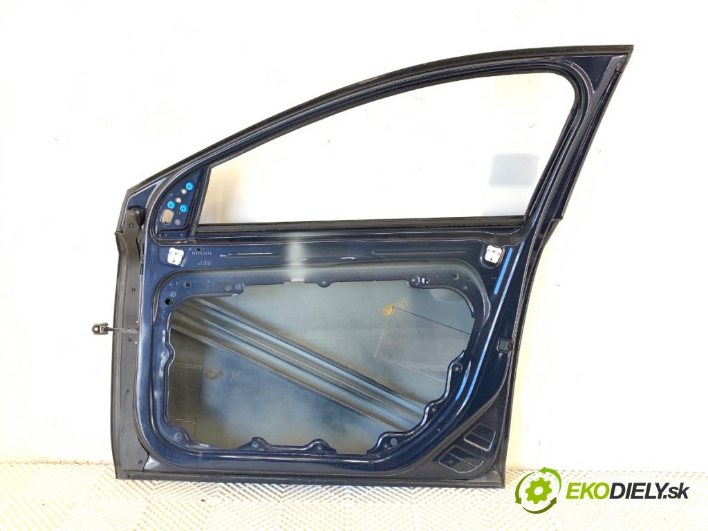 VOLVO V40 liftback 2013 84 kW D2 1560 Dvere pravy predný