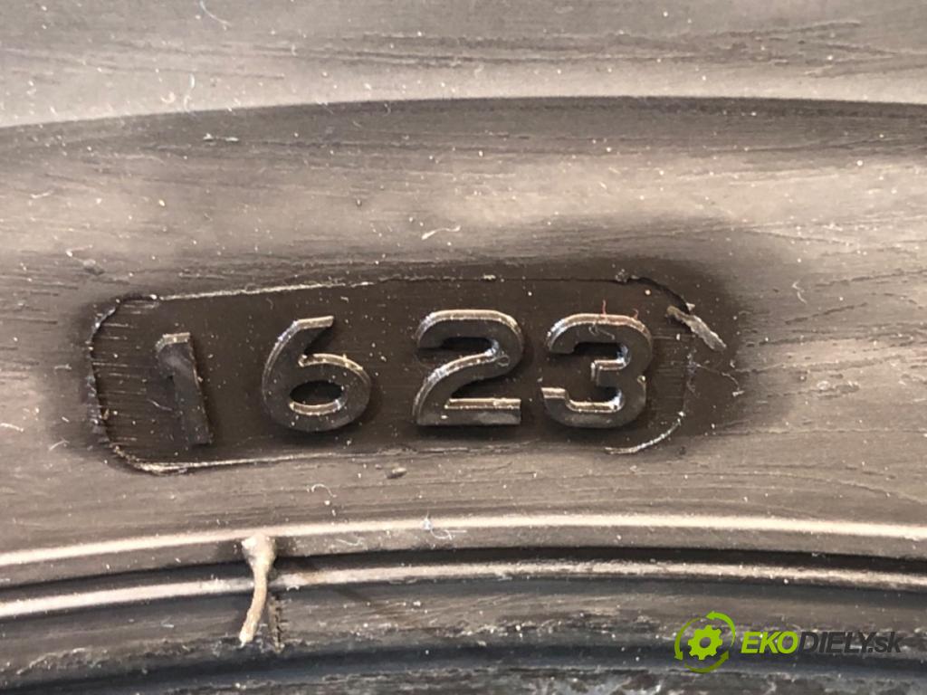 --- --- PNEUMATIKY: 2X 215/60 17" BRIDGESTONE