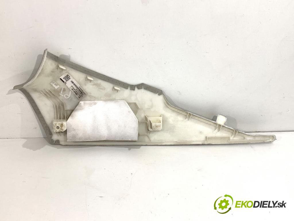 VOLVO S60 III sedan 2020 140 kW T4 1969 clona sloupku pravý zadní část 32132864