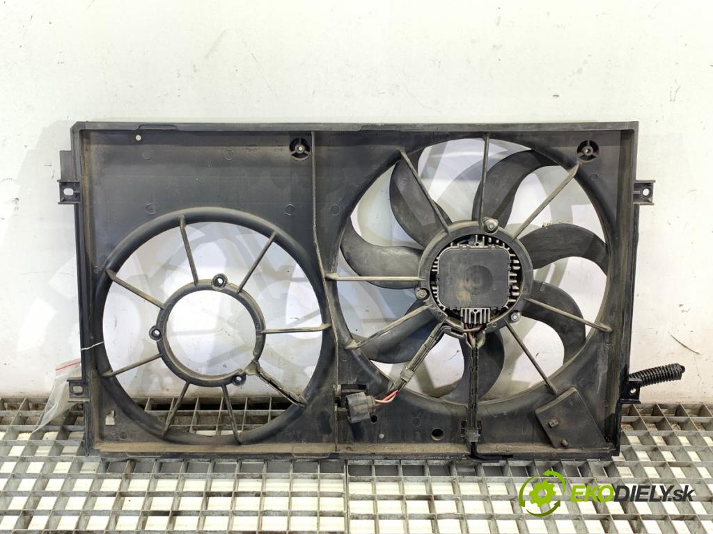 SKODA YETI SUV 2012 90 kW 1.4 TSI 1390 ventilátor chladiče 1K0121207 (Ventilátor)