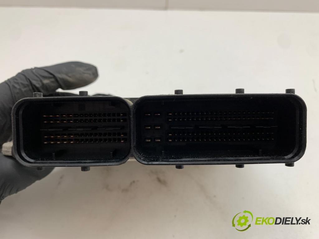 SKODA YETI SUV 2012 90 kW 1.4 TSI 1390 riadiaca jednotka Motor 03C906016CA (Riadiaca jednotka)