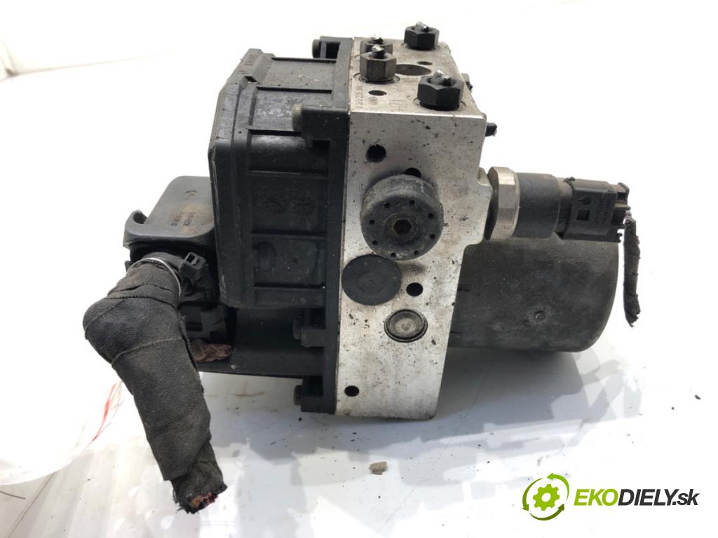 AUDI A8 D3 sedan 2005 191 kW 3.2 FSI 3123 pumpa ABS 4E0614517BC (Pumpa ABS)