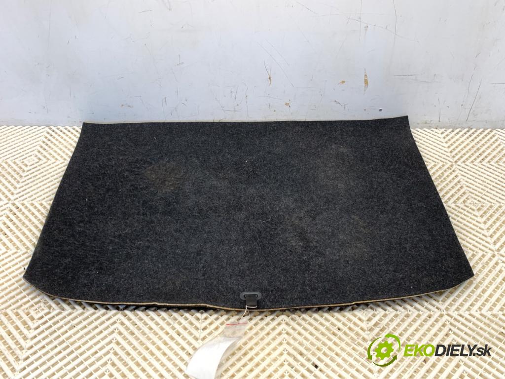 VOLVO V40 liftback 2013 84 kW D2 1560 KRYTINA: kufra 