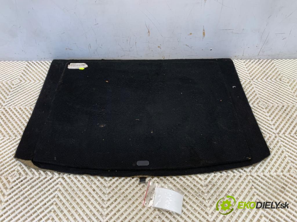 VOLVO V40 liftback 2013 84 kW D2 1560 KRYTINA: kufra