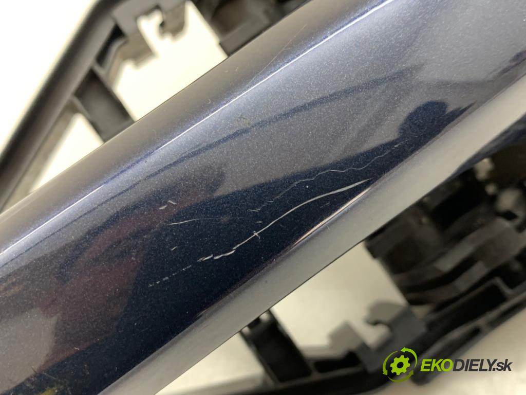 VOLVO V40 liftback 2013 84 kW D2 1560 Kľučka vonkajšia pravy predný 31276166