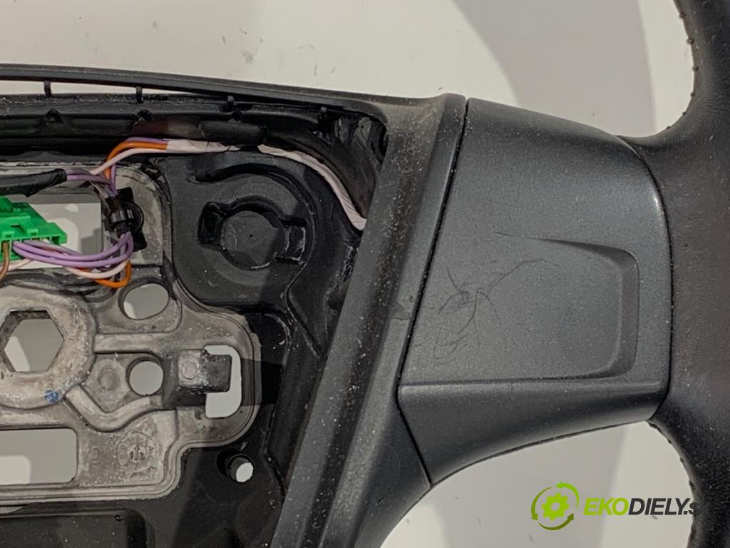 VOLVO V40 liftback 2013 84 kW D2 1560 Volant P31250592 (Volant)