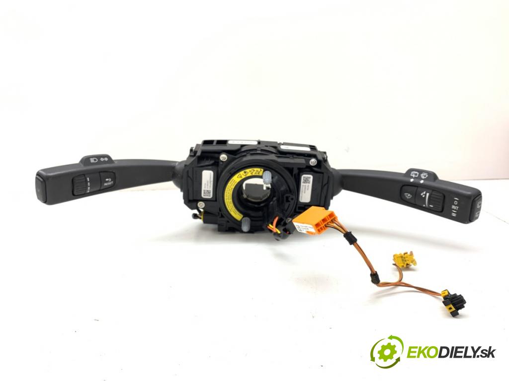 VOLVO V40 liftback 2013 84 kW D2 1560 Prepínač kombinovaný 31394001 (Prepínacie páčky pod volantom)