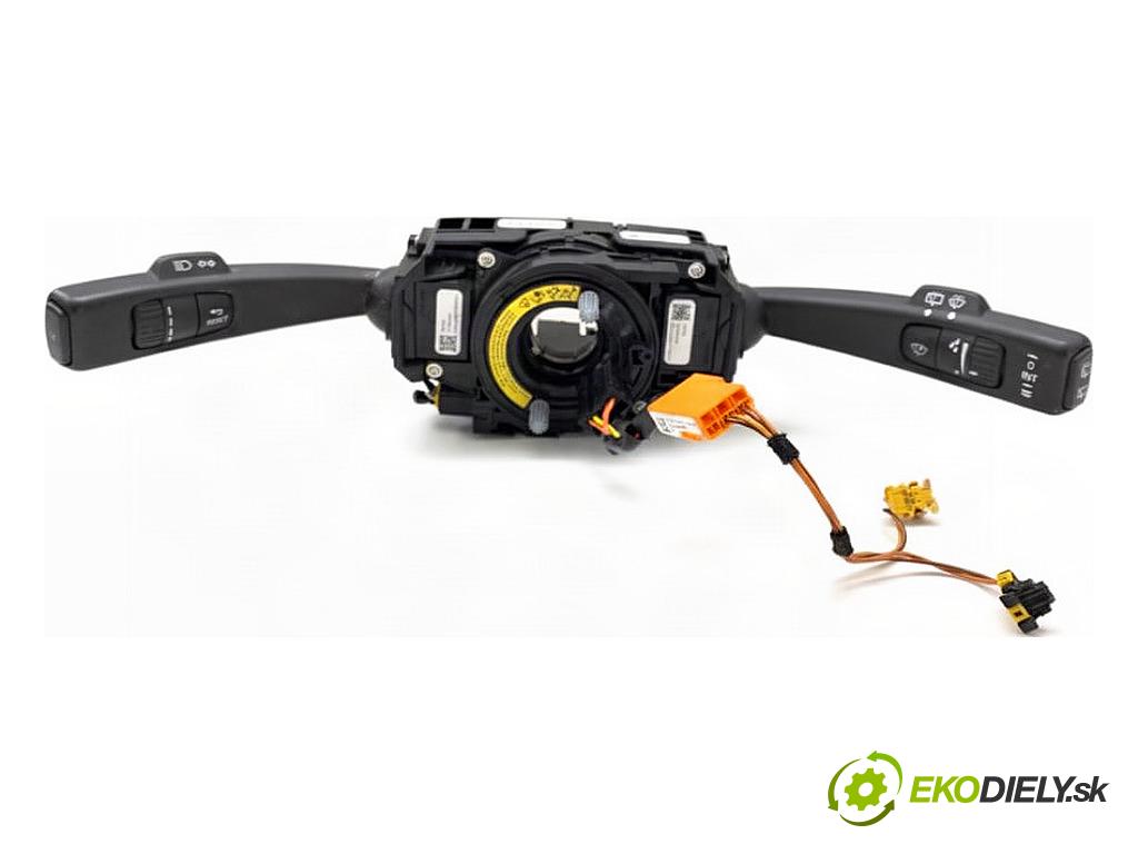 VOLVO V40 liftback 2013 84 kW D2 1560 Prepínač kombinovaný 31394001 (Prepínacie páčky pod volantom)