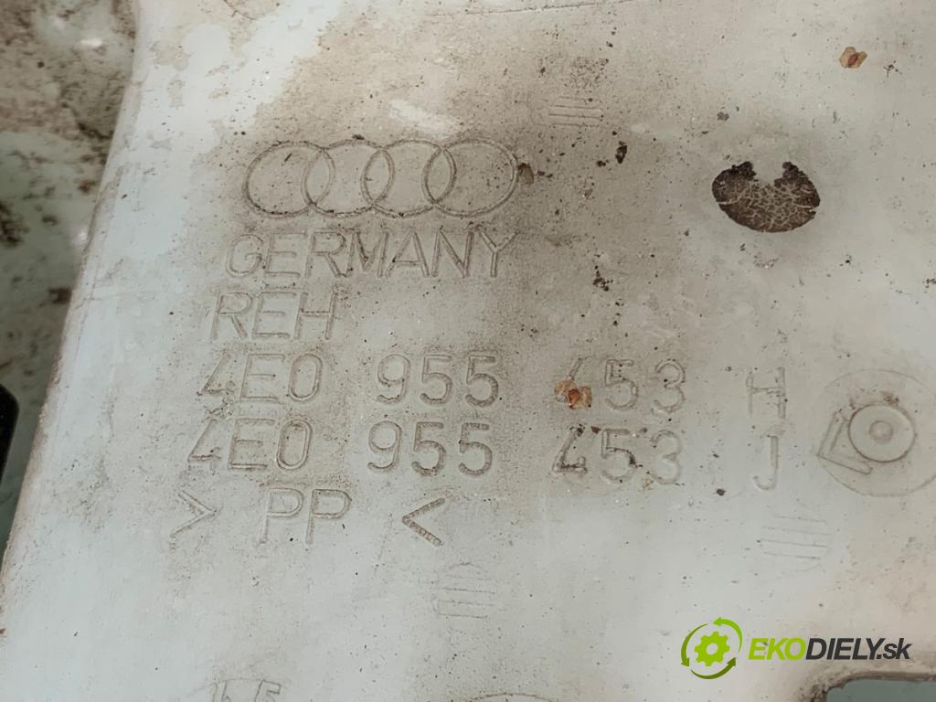 AUDI A8 D3 sedan 2005 191 kW 3.2 FSI 3123 Nádržka ostrekovačov 4E0955453