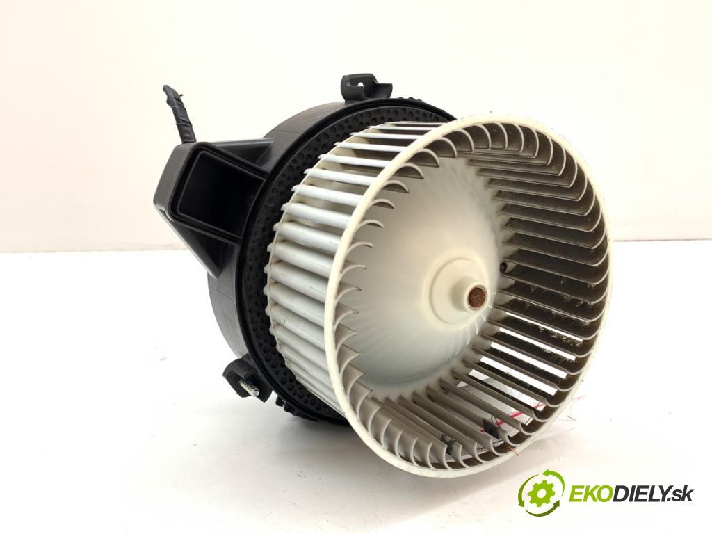 VOLVO S60 III sedan 2020 140 kW T4 1969 ventilátor kúrenia F011500123
