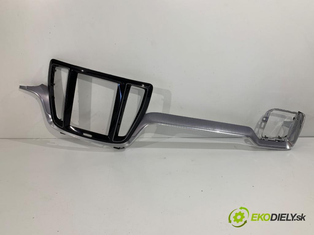VOLVO S60 III sedan 2020 140 kW T4 1969 lišty kryt 31477741 (Lišta)
