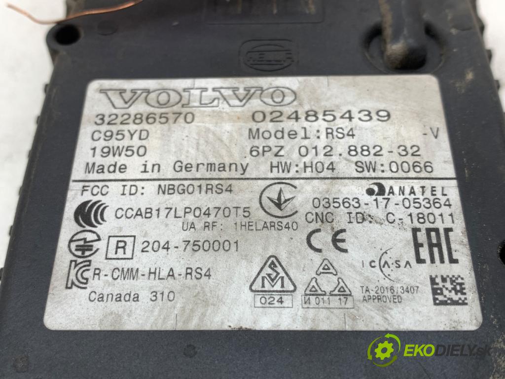 VOLVO S60 III sedan 2020 140 kW T4 1969 Modul Mŕtveho 32286570