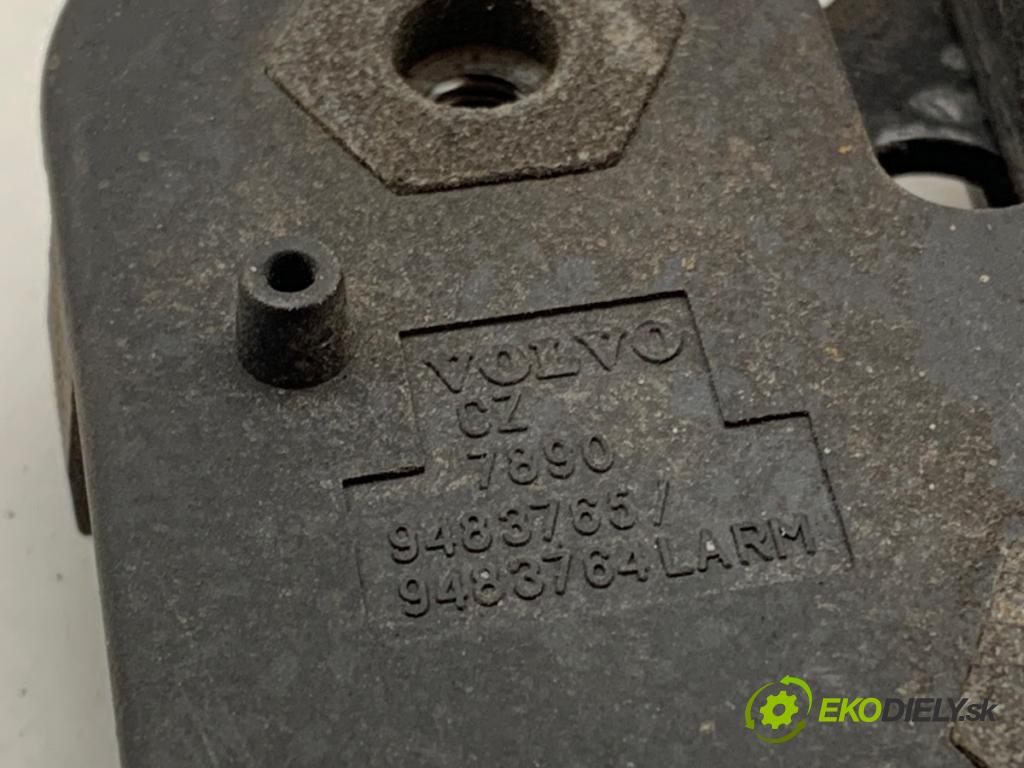 VOLVO XC90 I SUV 2005 200 kW T6 AWD 2922 zámok kapoty predný 9483765