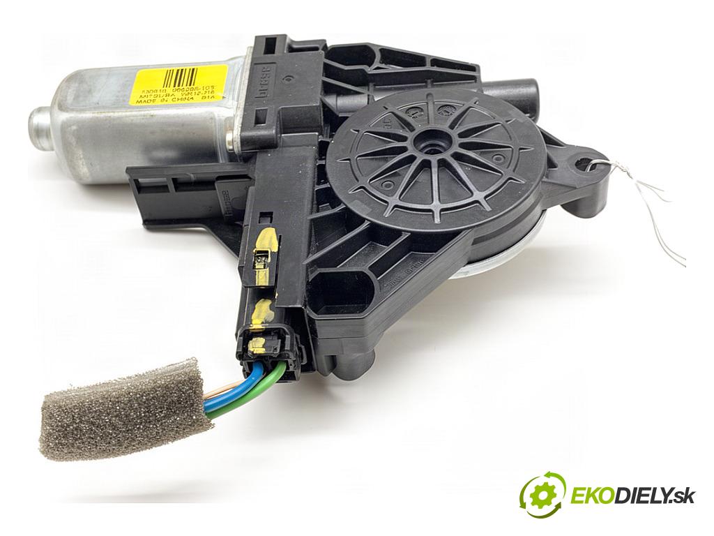 VOLVO V40 liftback 2013 84 kW D2 1560 motor sťahovaní okna levý přední část 966268