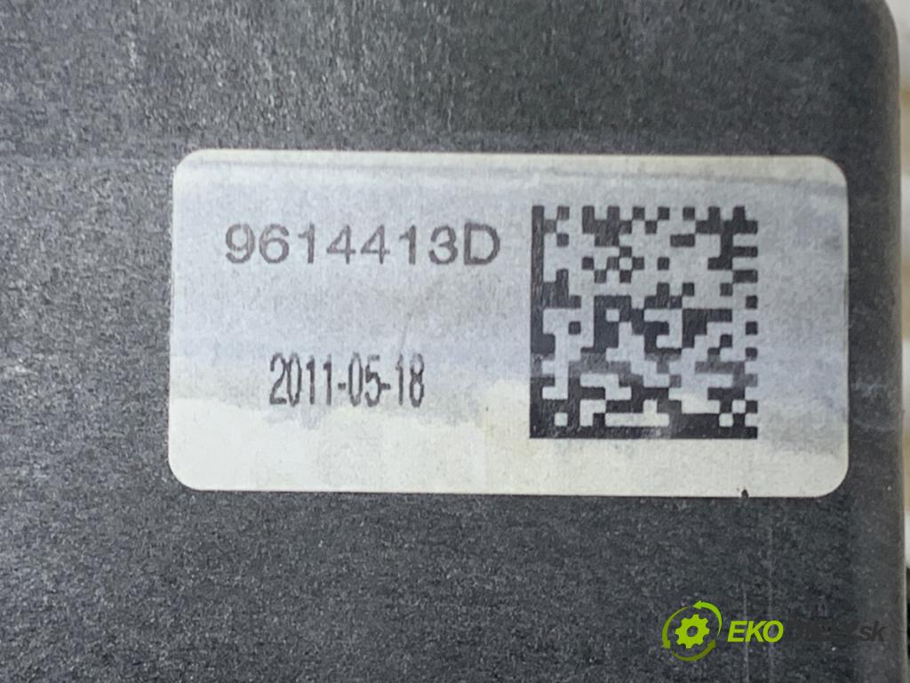 PEUGEOT 508 SW I Kombi 2011 115 kW 1.6 THP 1598 kulisa 9614413D (Řadicí páka (kulisa) )