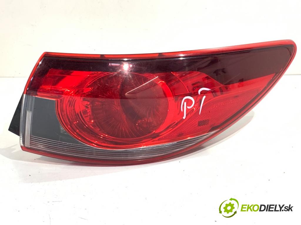 MAZDA 6 GJ sedan 2014 141 kW 2.5 (GJ5FP) 2488 Svetlo pravy zad 
