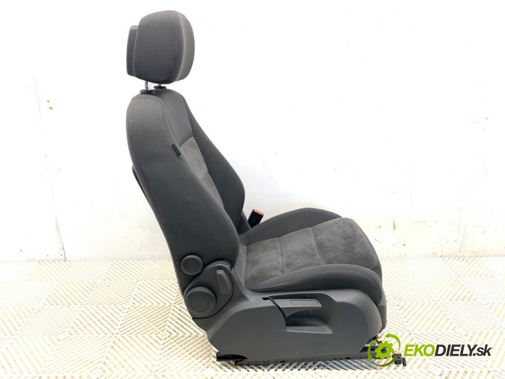 VW TOURAN nadwozie wielkoprzestrzenne (MPV) 2015 130 kW 2.0 TDI 1968 Sedadlo pravy predný