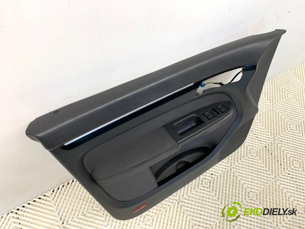 VW TOURAN nadwozie wielkoprzestrzenne (MPV) 2015 130 kW 2.0 TDI 1968 čalúnenie Dvere ľavy predný