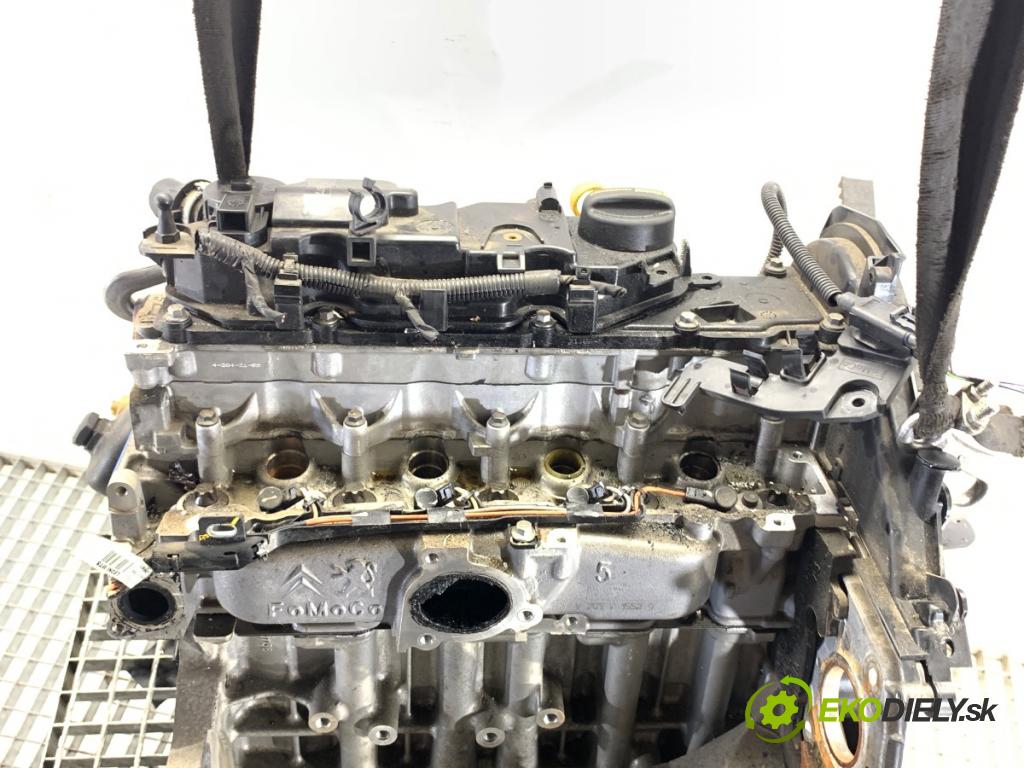 VOLVO V40 liftback 2013 84 kW D2 1560 Motor D4162T (Motor)