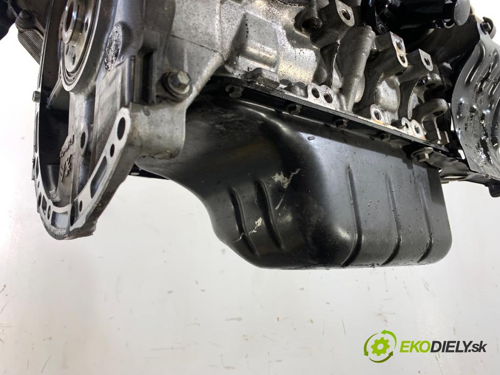 VOLVO V40 liftback 2013 84 kW D2 1560 Motor D4162T (Motor)