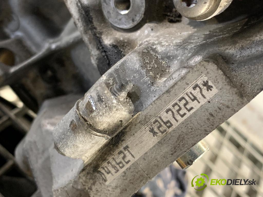 VOLVO V40 liftback 2013 84 kW D2 1560 Motor D4162T (Motor)