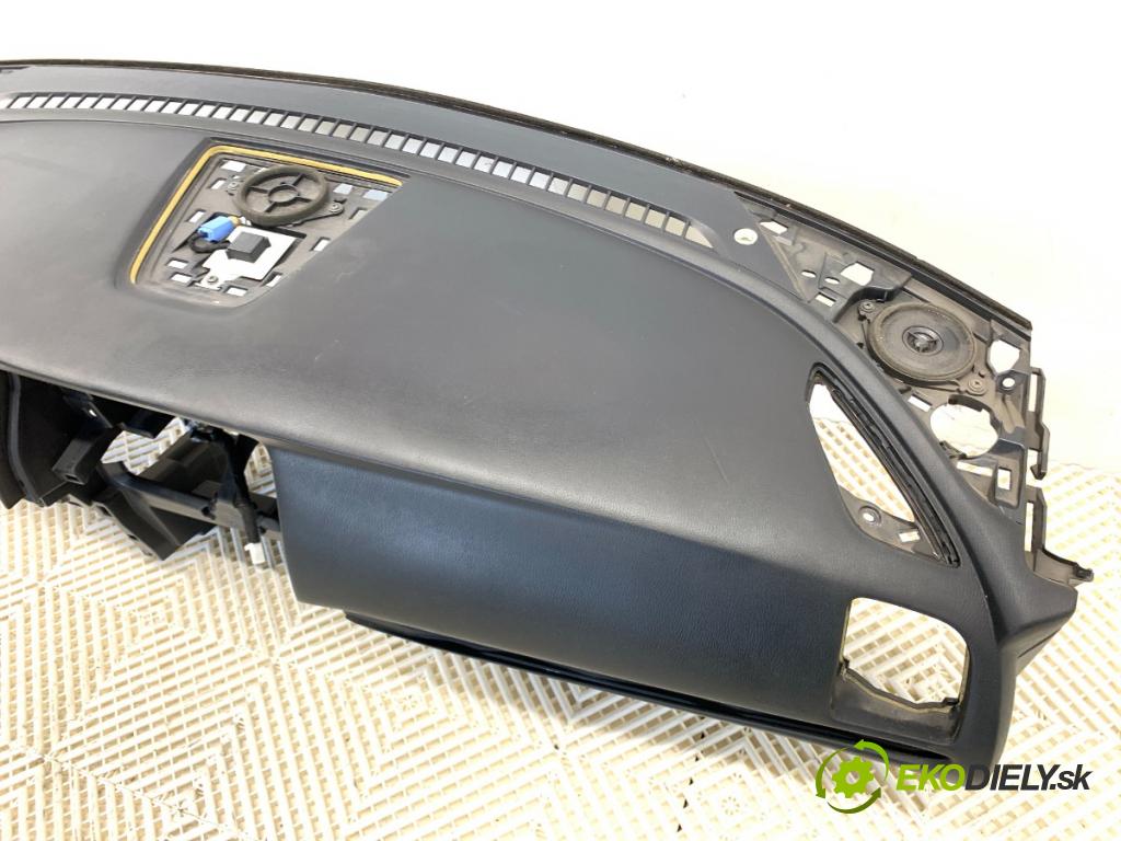 MAZDA 6 GJ sedan 2014 141 kW 2.5 (GJ5FP) 2488 palubní doska GHP960350 (Palubní deska)
