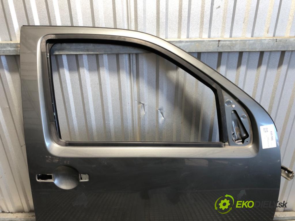 NISSAN PATHFINDER R51 SUV 2007 120 kW 2.5 dCi 4WD 2488 Dvere pravy predný