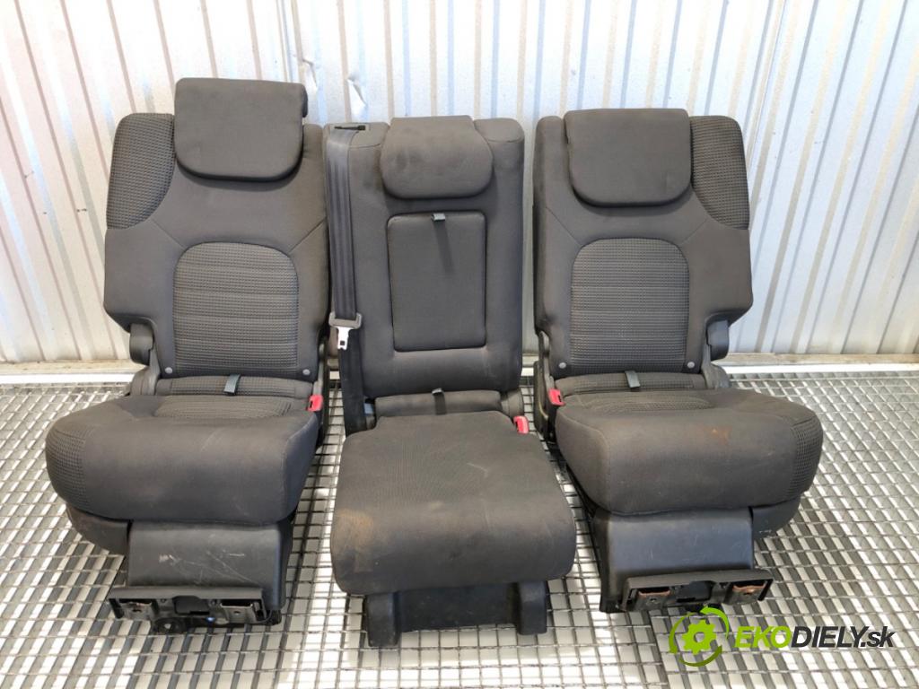 NISSAN PATHFINDER R51 SUV 2007 120 kW 2.5 dCi 4WD 2488 Sedadlo druhý rad 