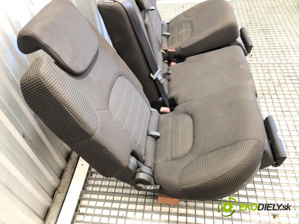 NISSAN PATHFINDER R51 SUV 2007 120 kW 2.5 dCi 4WD 2488 Sedadlo druhý rad