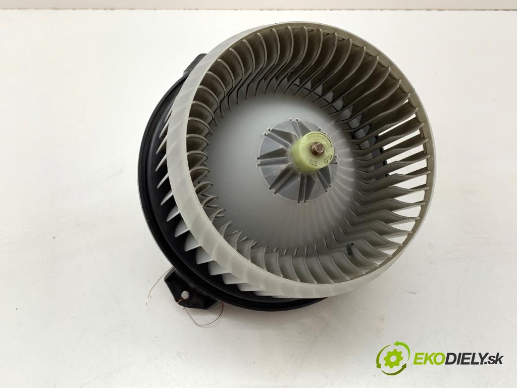 JAGUAR XJ sedan 2015 250 kW 3.0 SCV6 2995 ventilátor kúrenia 272700-5392