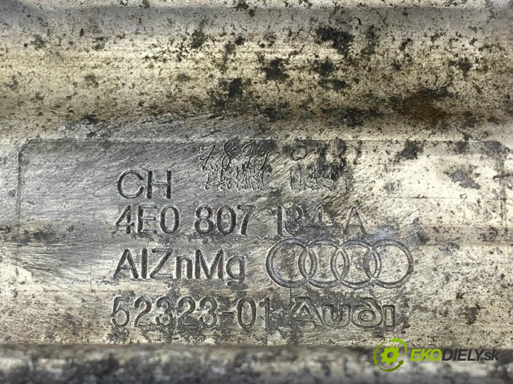 AUDI A8 D3 sedan 2005 191 kW 3.2 FSI 3123 výztuha nárazníka přední část 4E0807134A (Přední výztuha)
