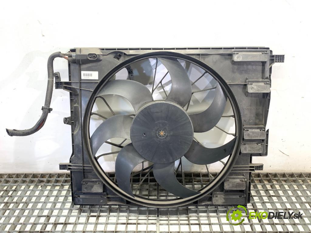 VOLVO S60 III sedan 2020 140 kW T4 1969 ventilátor chladiče 31657360 (Ventilátor)