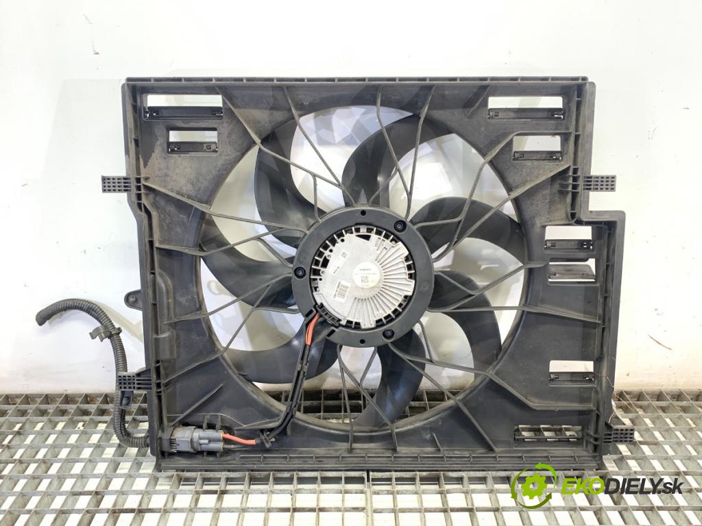 VOLVO S60 III sedan 2020 140 kW T4 1969 ventilátor chladiče 31657360 (Ventilátor)