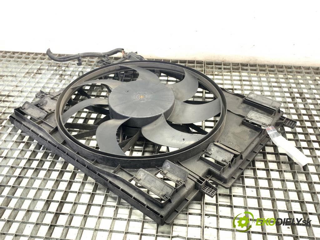 VOLVO S60 III sedan 2020 140 kW T4 1969 ventilátor chladiče 31657360 (Ventilátor)