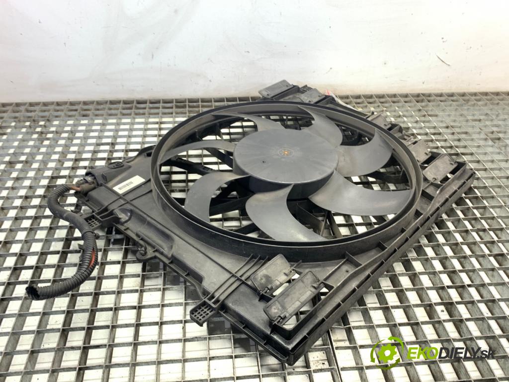 VOLVO S60 III sedan 2020 140 kW T4 1969 ventilátor chladiče 31657360 (Ventilátor)