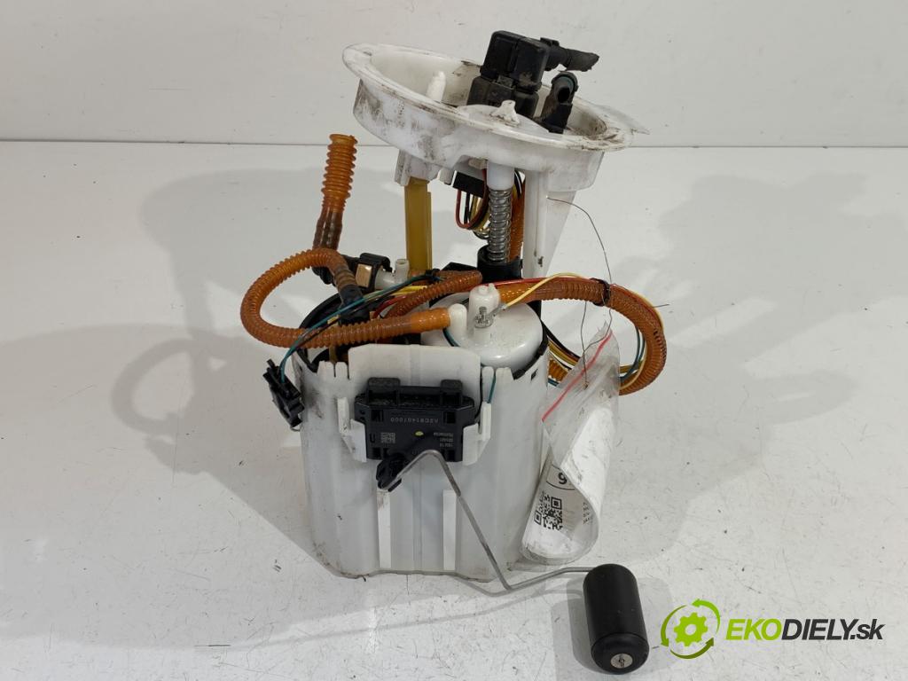 VOLVO S60 III sedan 2020 140 kW T4 1969 Pumpa paliva 31355907