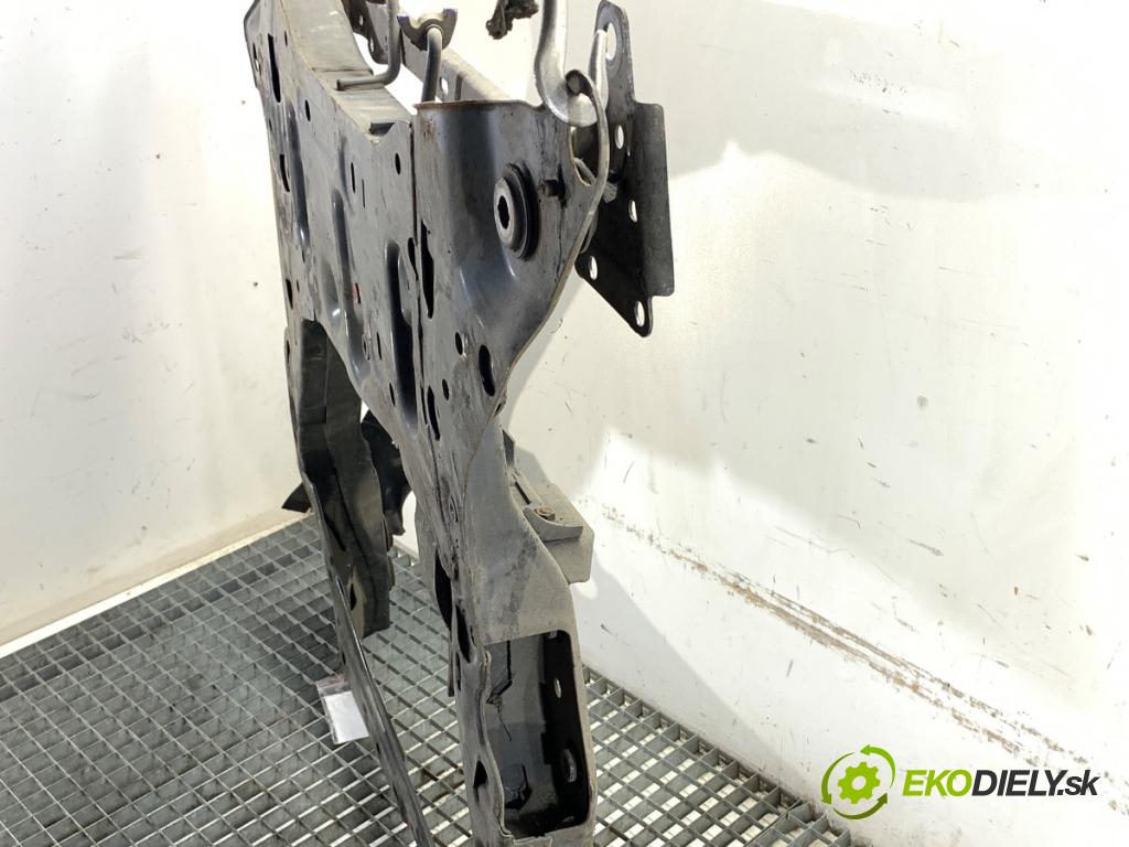 VOLVO S60 III sedan 2020 140 kW T4 1969 výztuha pod motor 31401328 (Přední výztuha)