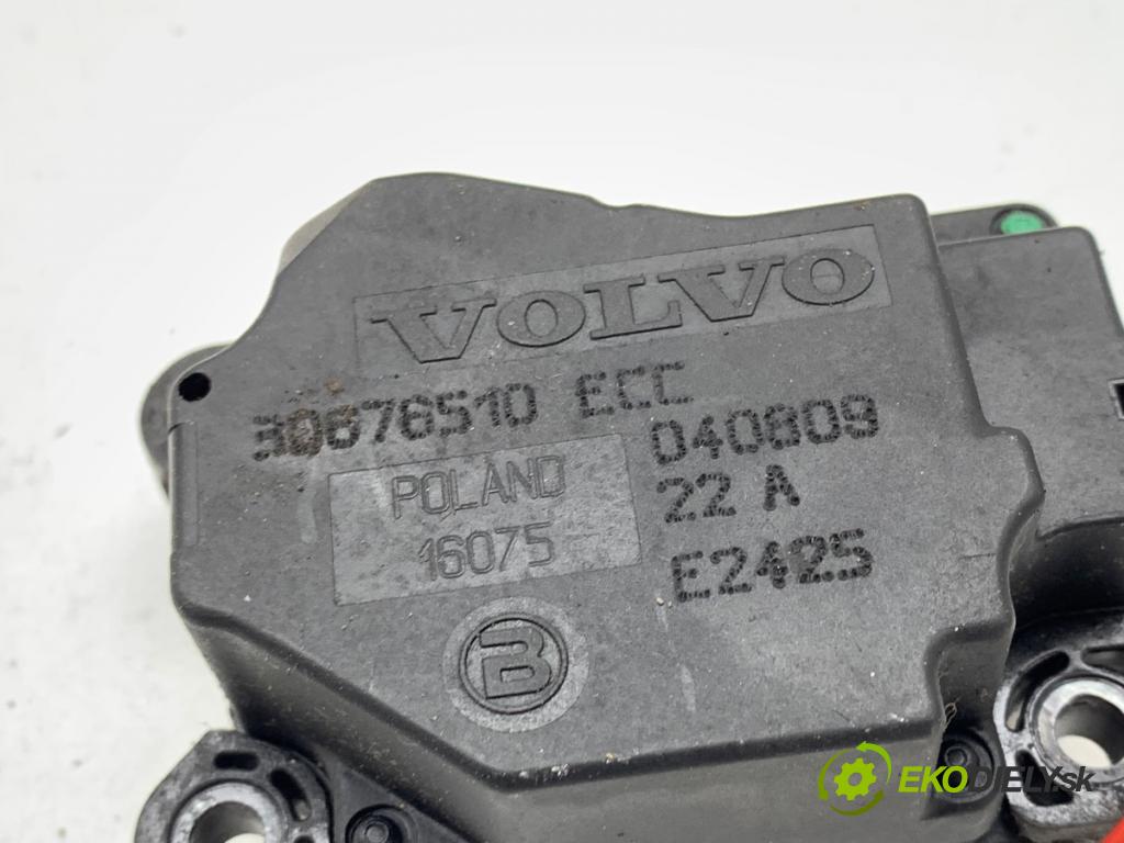 VOLVO XC90 I SUV 2005 200 kW T6 AWD 2922 motor topení 30676510