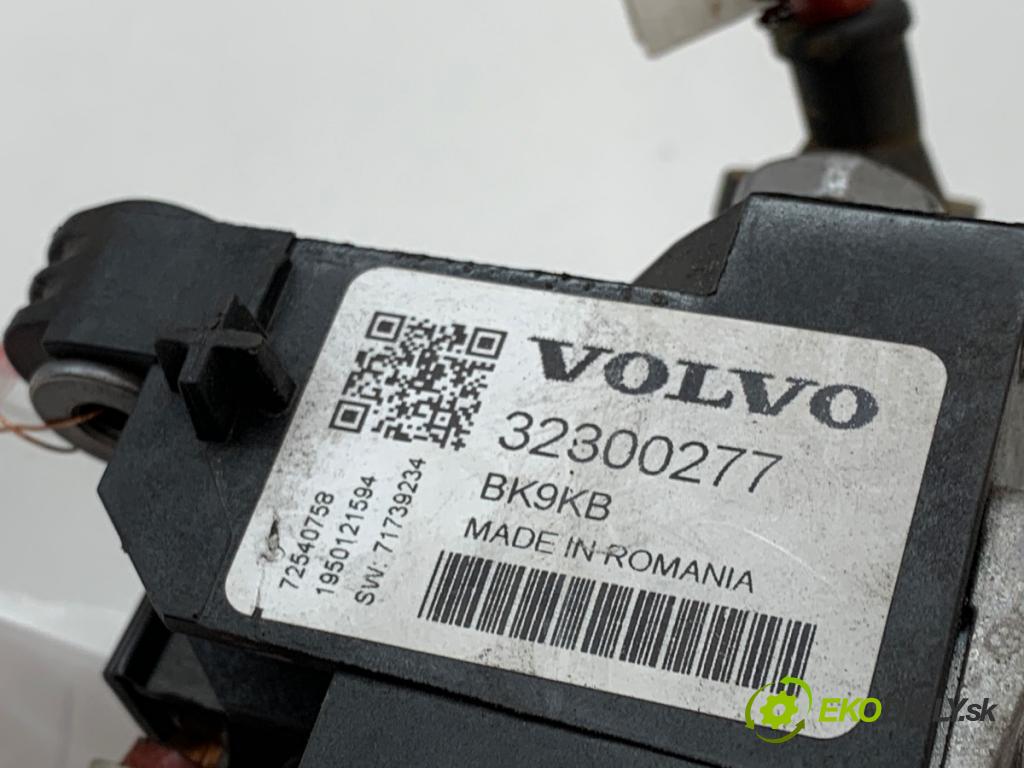 VOLVO S60 III sedan 2020 140 kW T4 1969 Modul akumulátora 32300277
