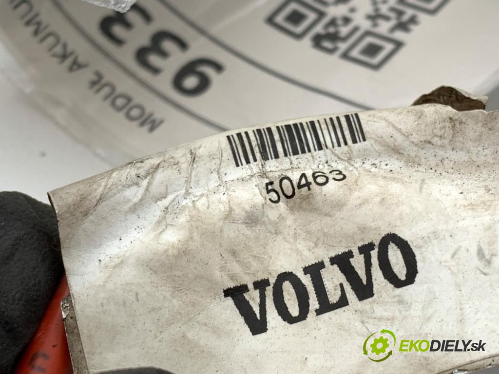 VOLVO S60 III sedan 2020 140 kW T4 1969 Modul akumulátora 32300277