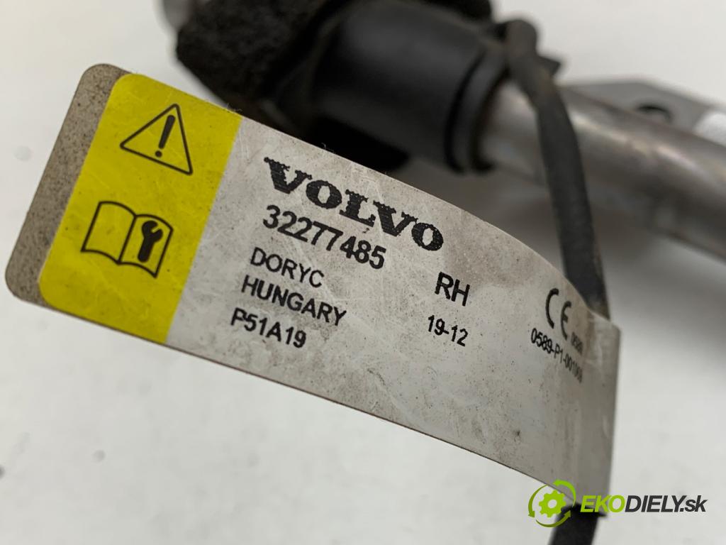 VOLVO S60 III sedan 2020 140 kW T4 1969 KAZETA: PIROTECHNICKÉ: kapoty pravy 32277485