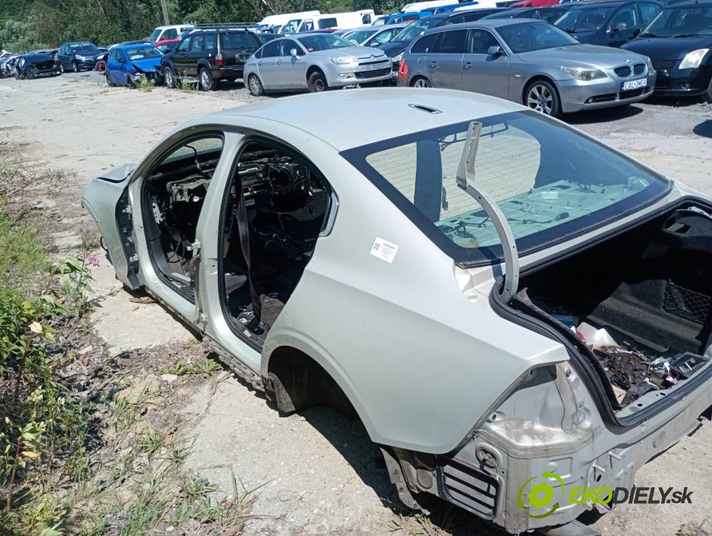 VOLVO S60 III sedan 2020 140 kW T4 1969 KAROSERIA ČTVRŤÁK blatník práh střecha PODŁUŻNICA