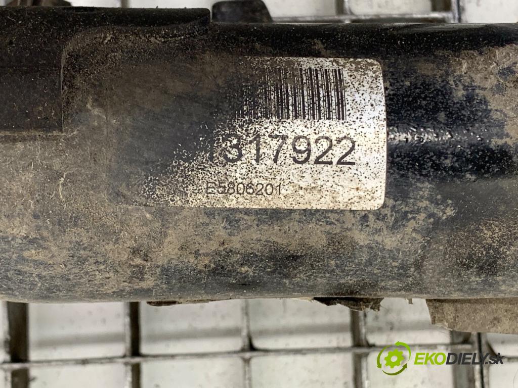 VOLVO V40 liftback 2013 84 kW D2 1560 tlumič pravý přední část