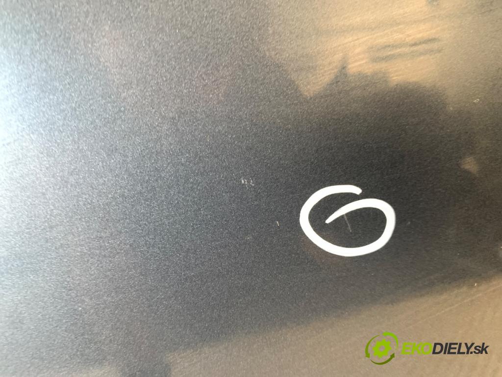 AUDI A4 B8 sedan 2008 118 kW 1.8 TFSI 1798 dveře pravý zadní část